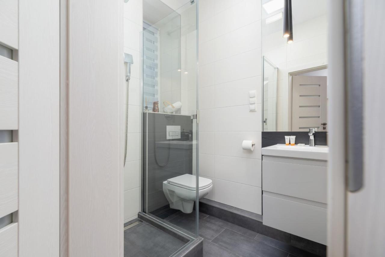 Kraków Trendy Studio Apartments by Renters Cracóvia Exterior foto