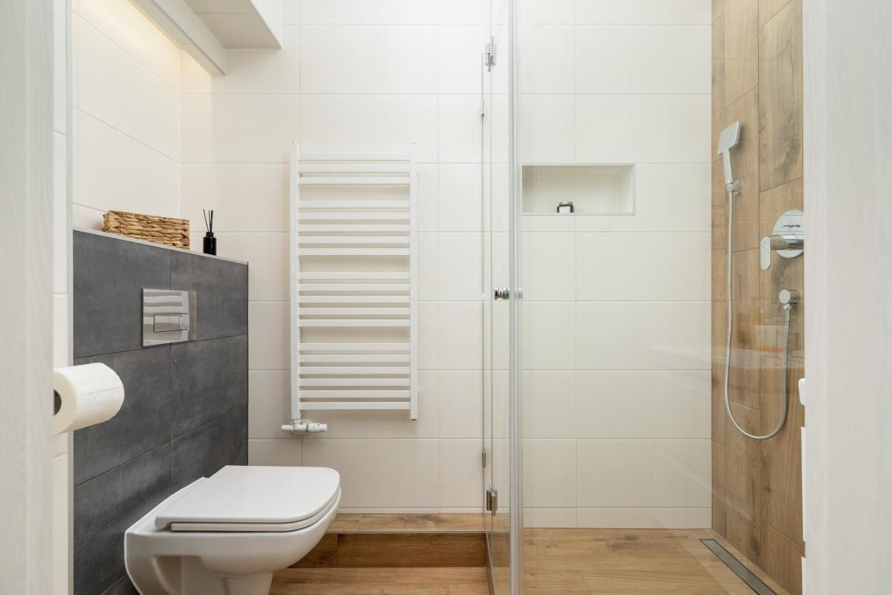 Kraków Trendy Studio Apartments by Renters Cracóvia Exterior foto